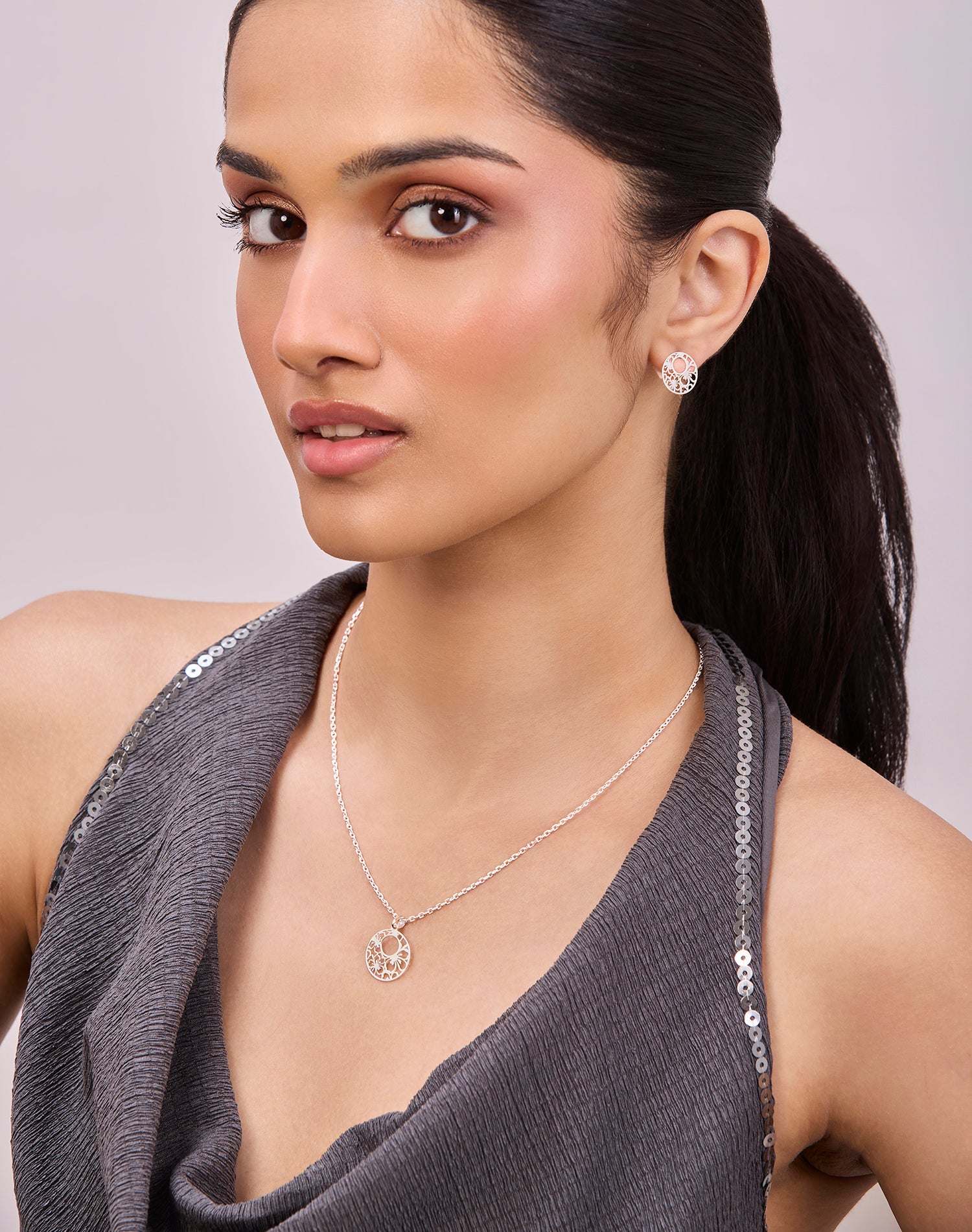 Silver Ornate Circle Pendant Set