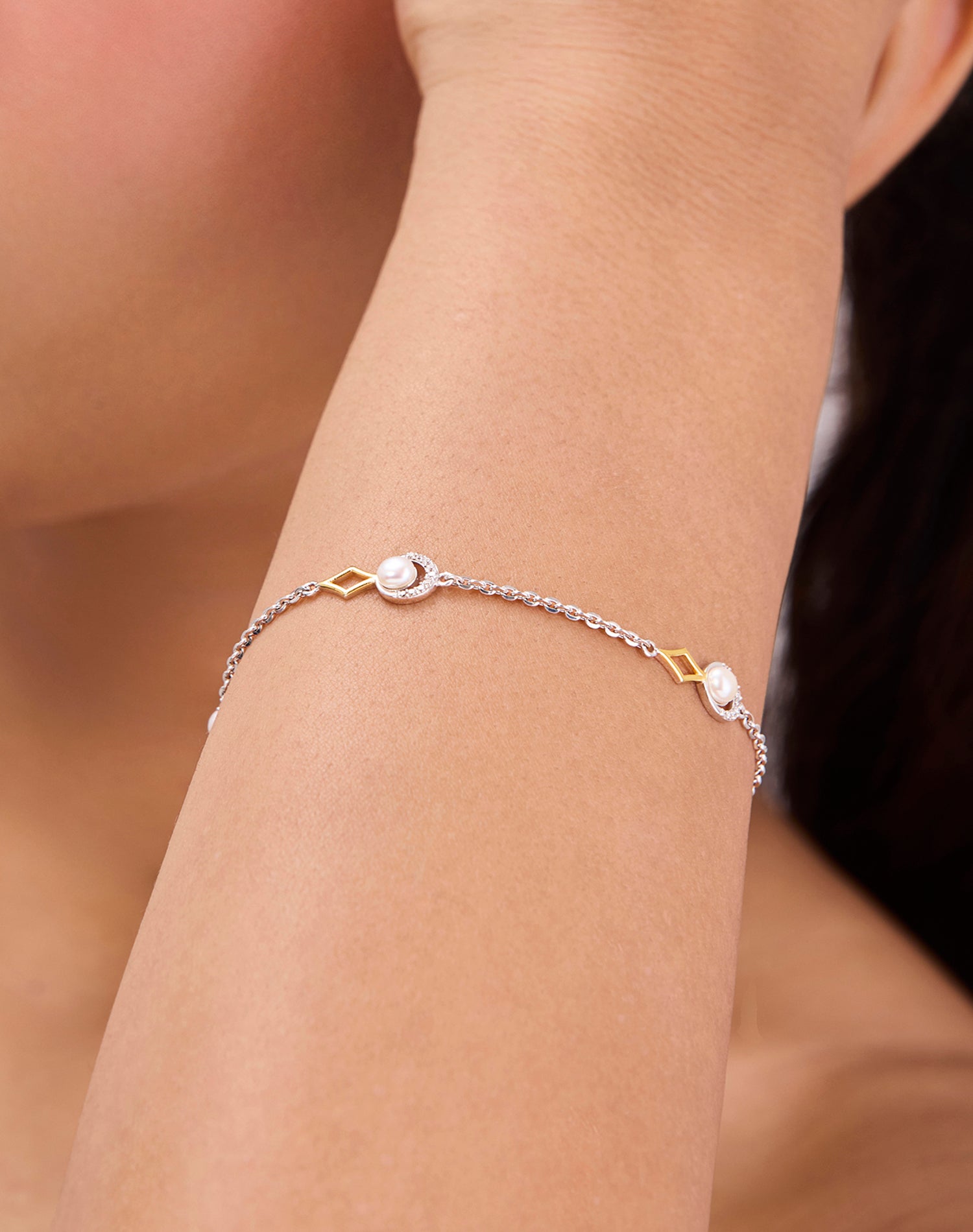 Silver Prism Pearl Bracelet