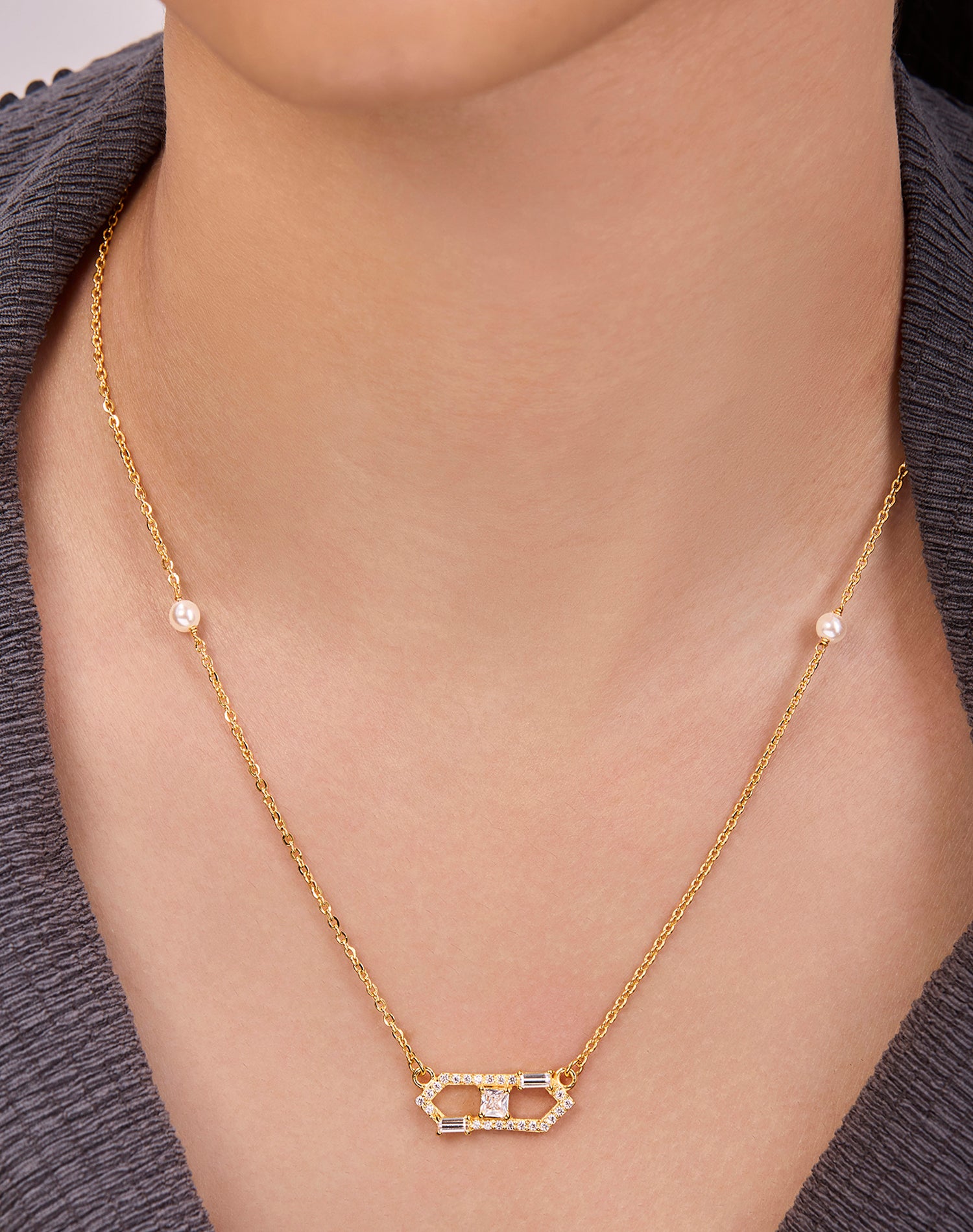 Gold Bond Pearl Pendant Chain
