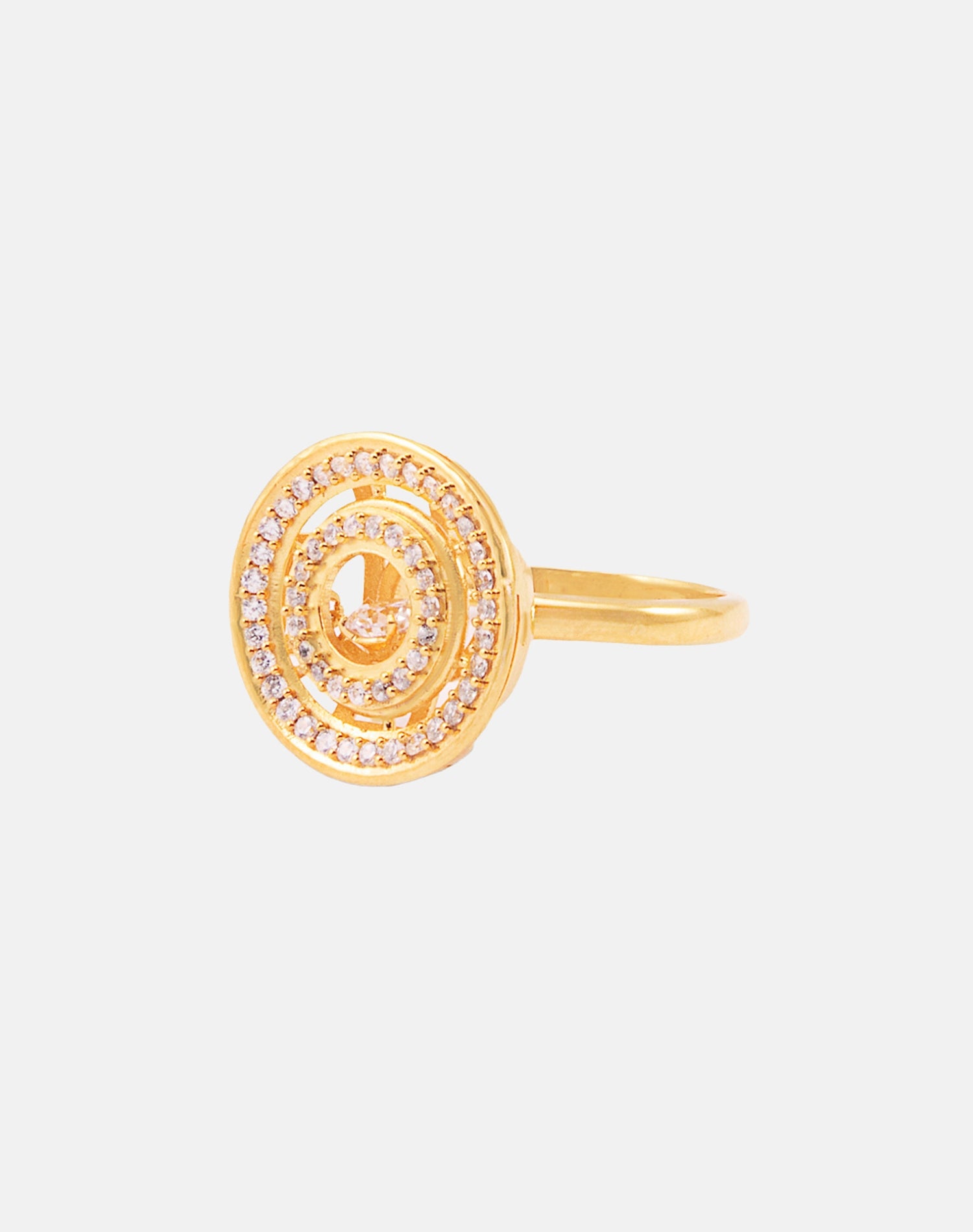 Gold Circular Dancing Diamond Ring
