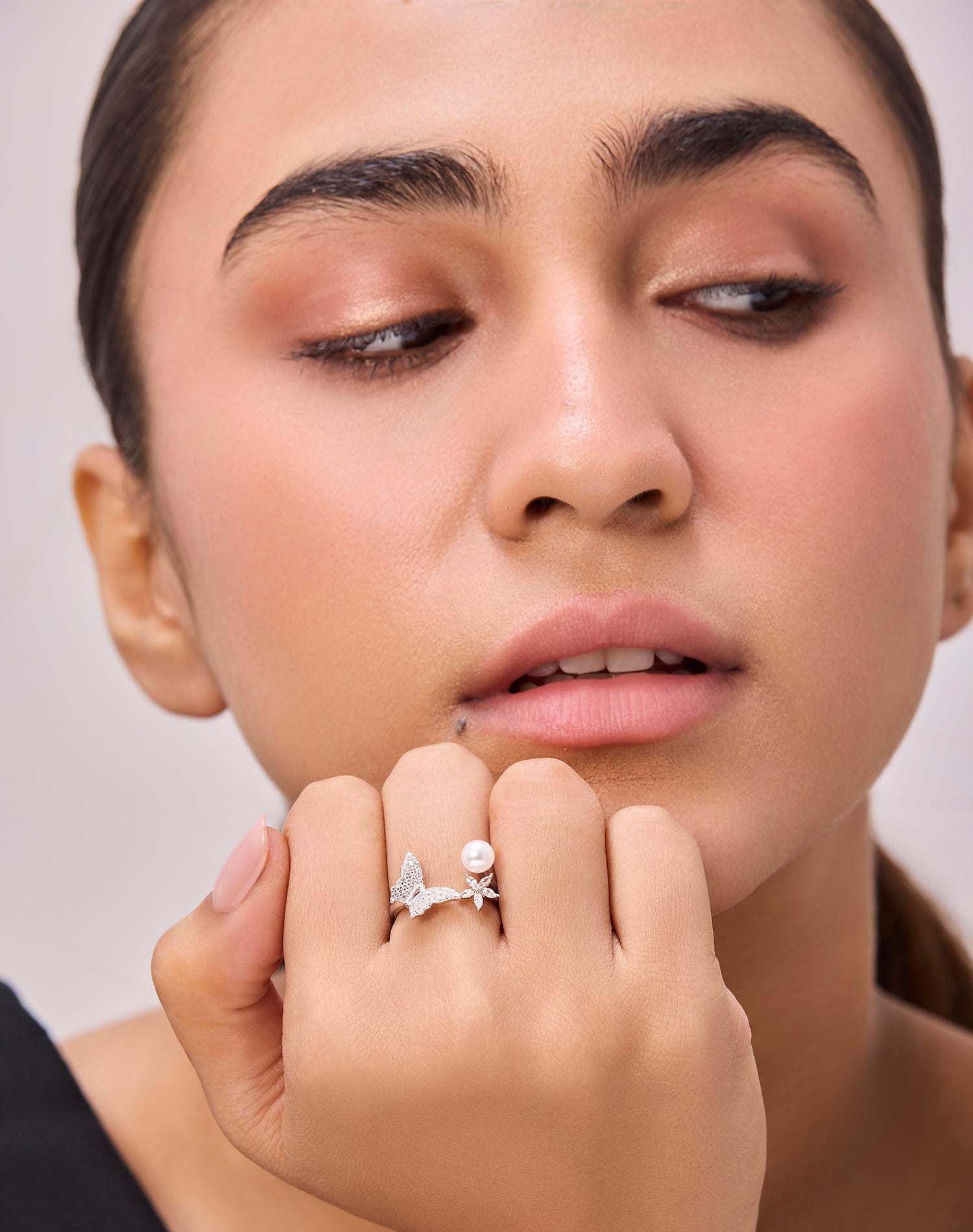 Silver Fluttering Garden Pearl Ring