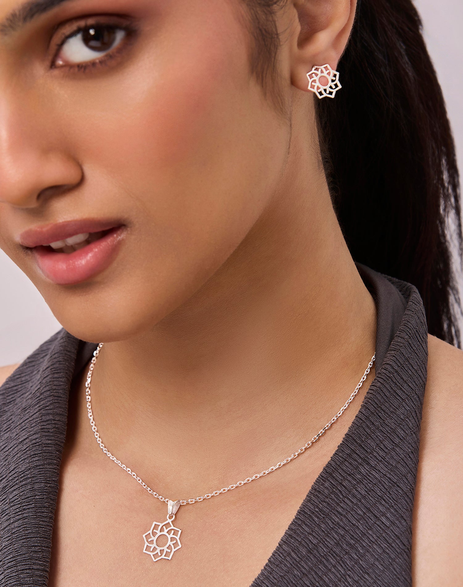 Silver Geo Bloom Pendant Set