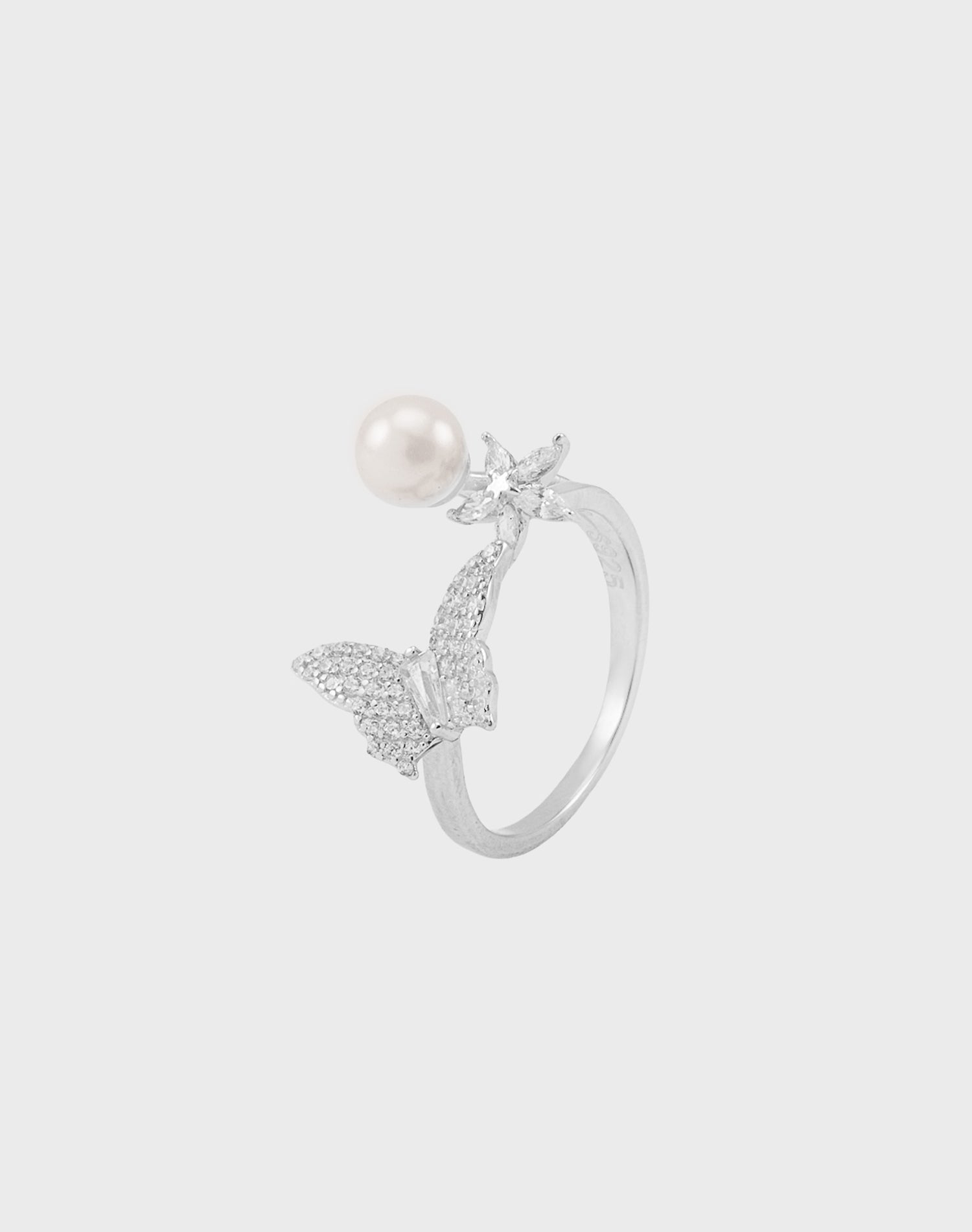 Silver Fluttering Garden Pearl Ring