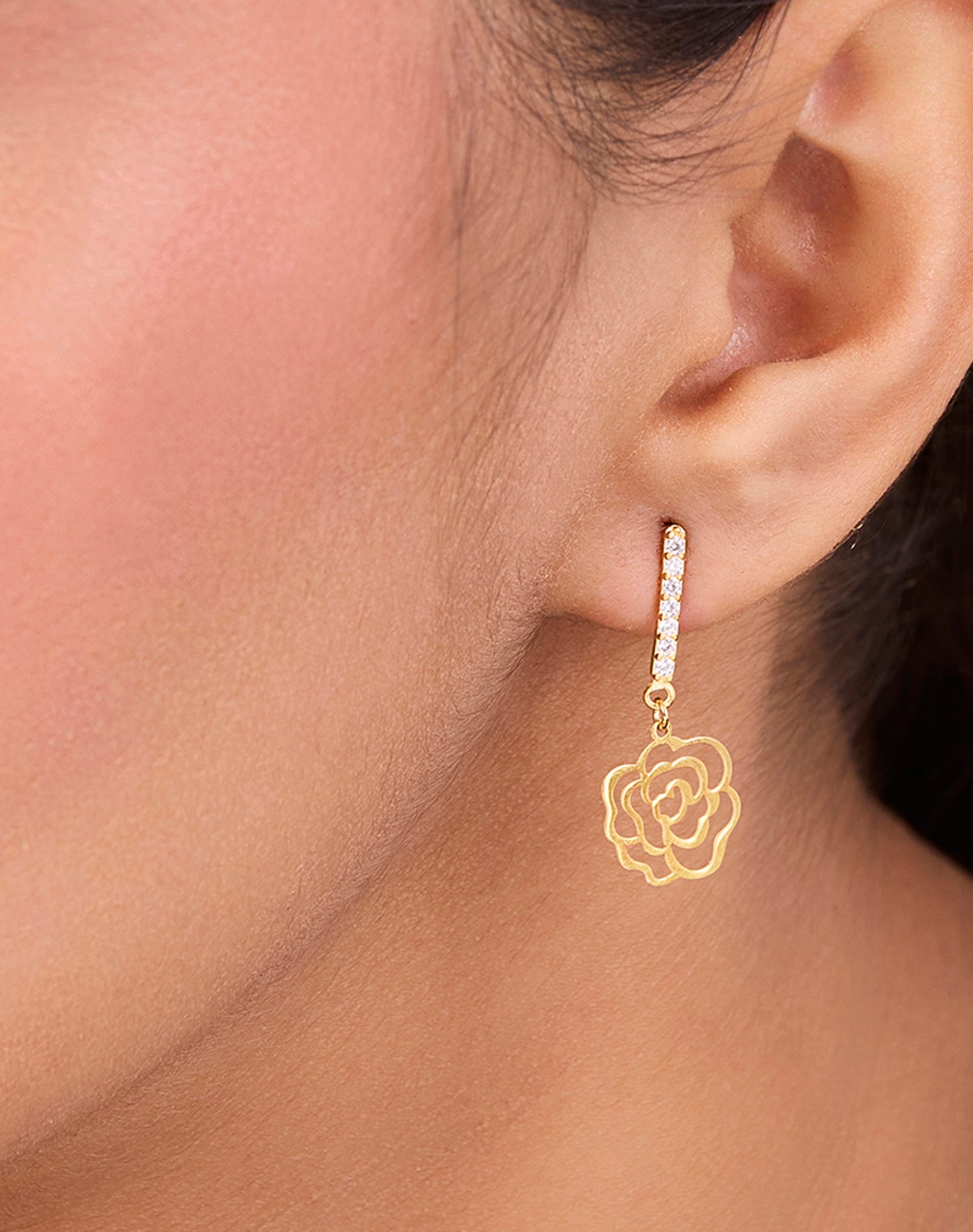 Gold Happy Rose Pendant Set