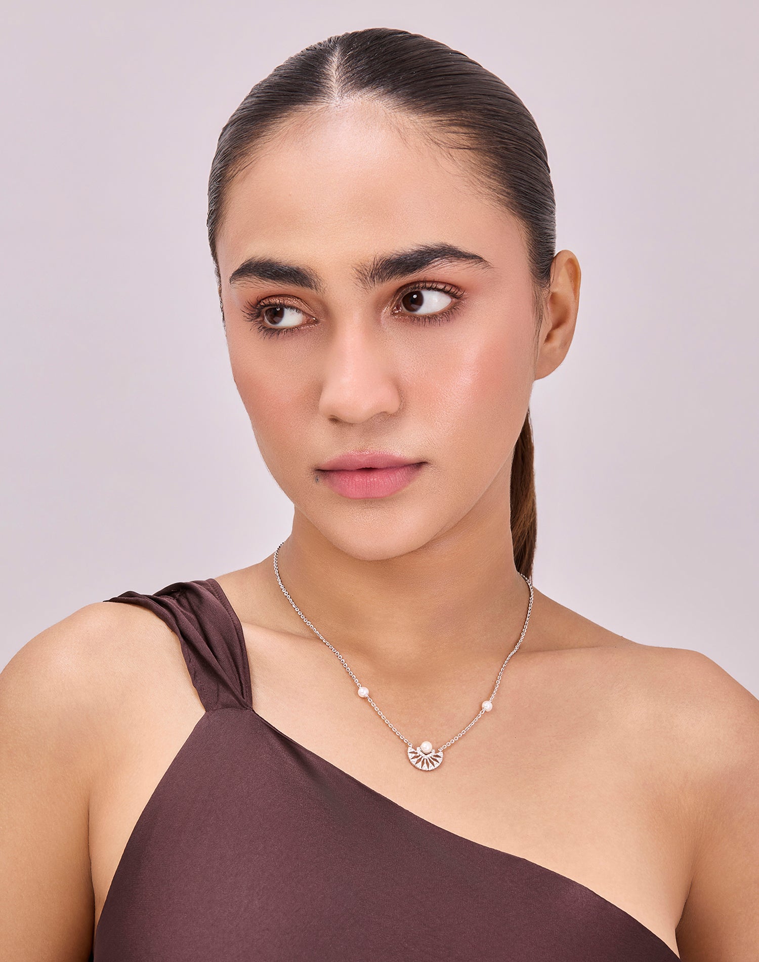 Silver Sunburst Pearl Pendant Chain