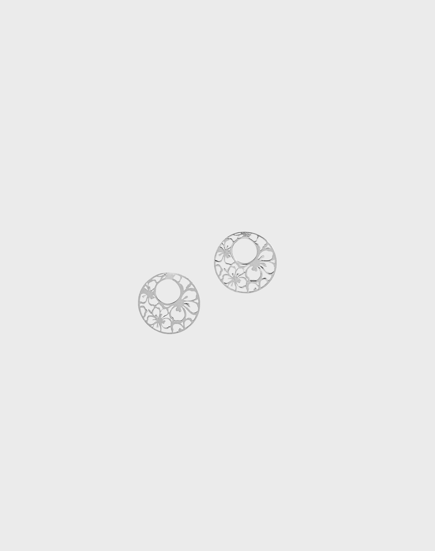 Silver Ornate Circle Pendant Set