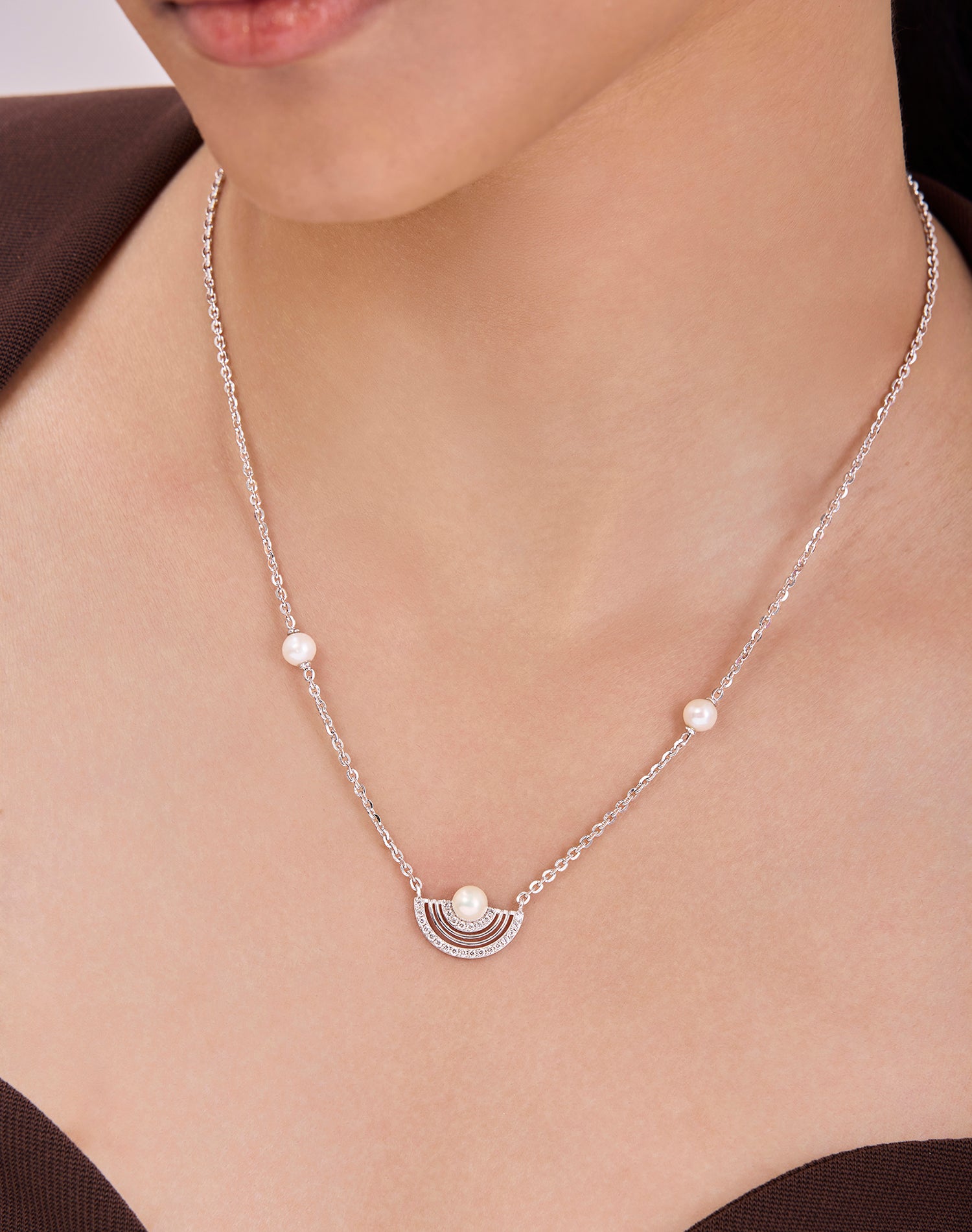 Silver Arc Pearl Pendant Chain