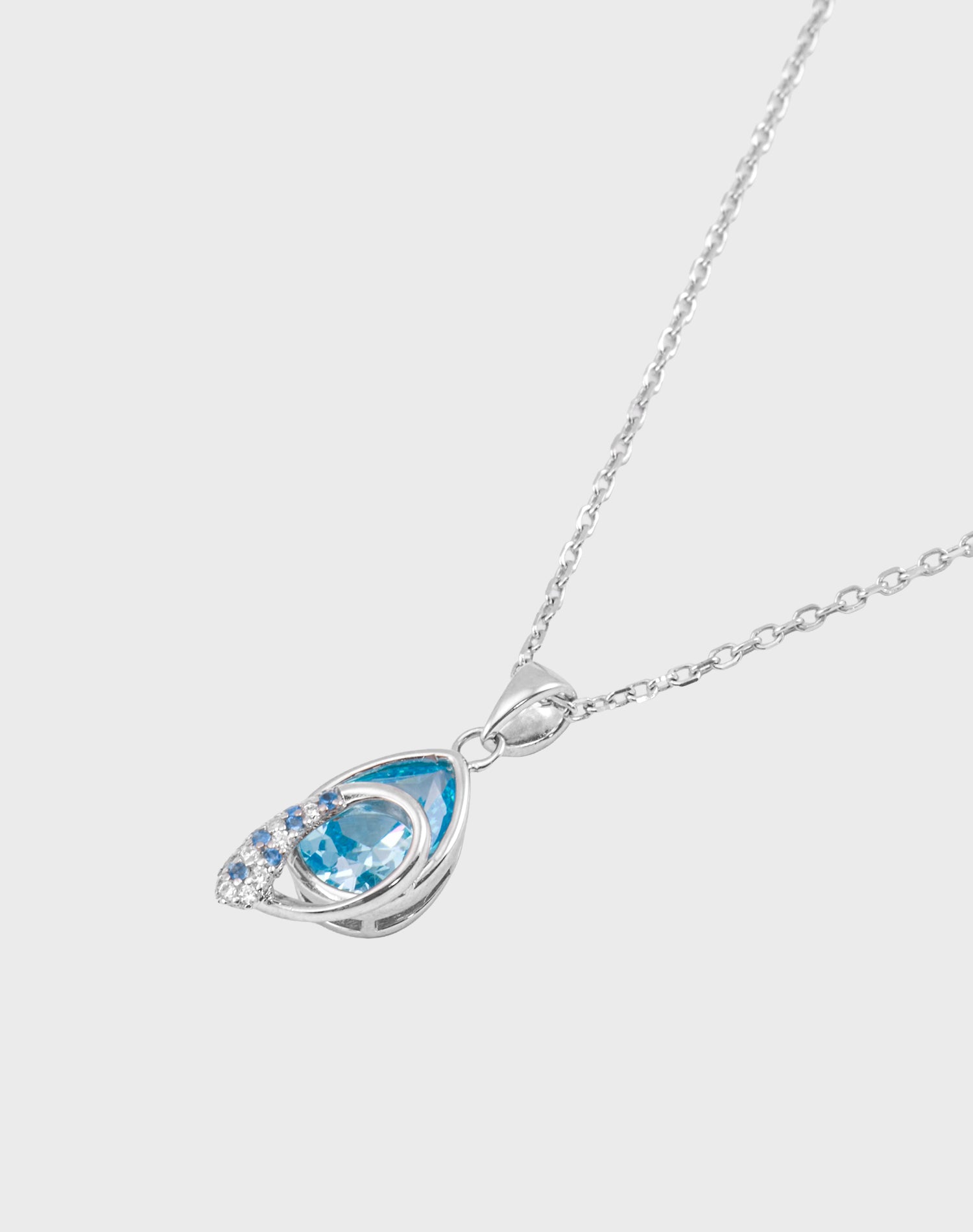 Silver Aqua Veil Pendant Chain