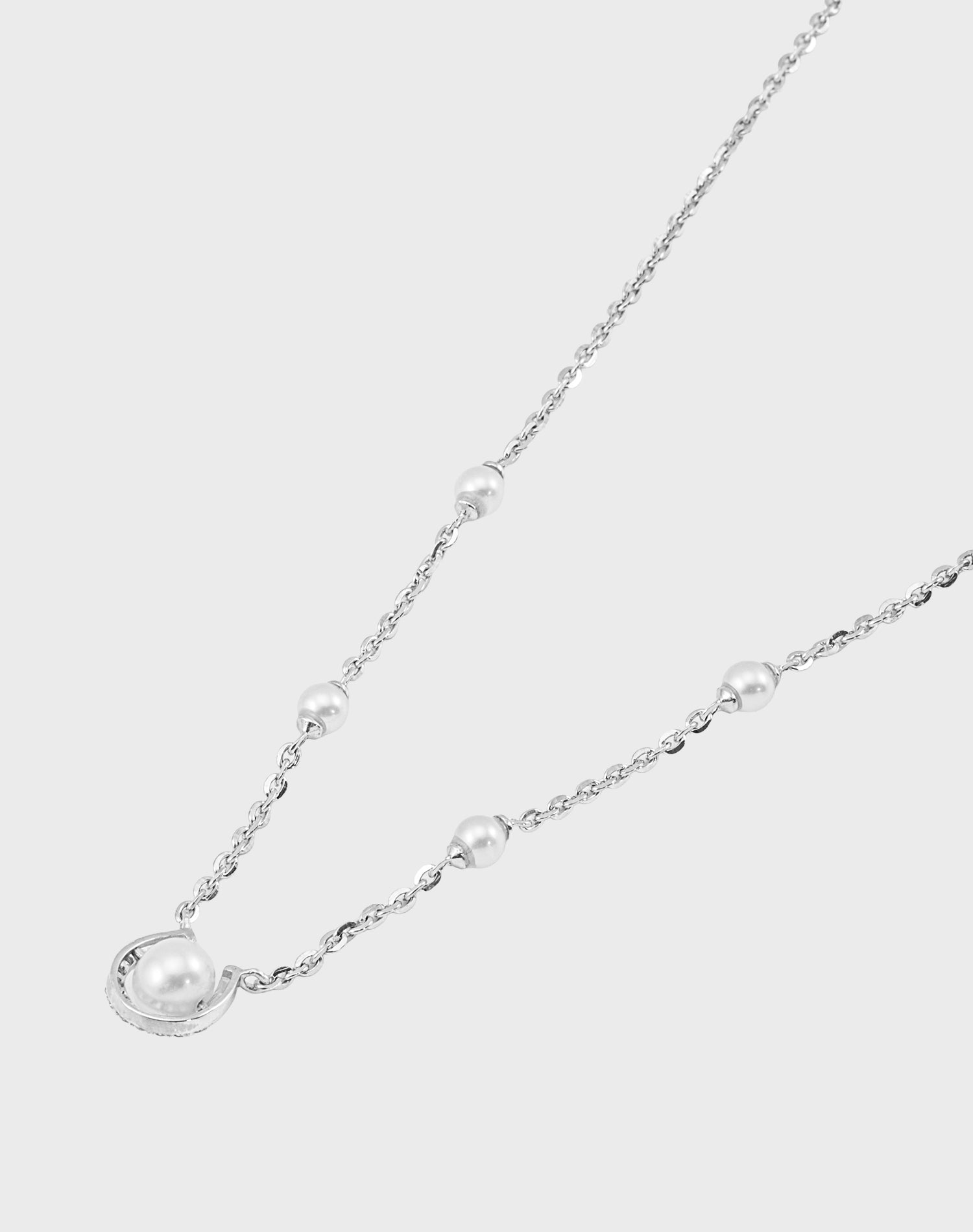 Silver Horseshoe Pearl Pendant chain