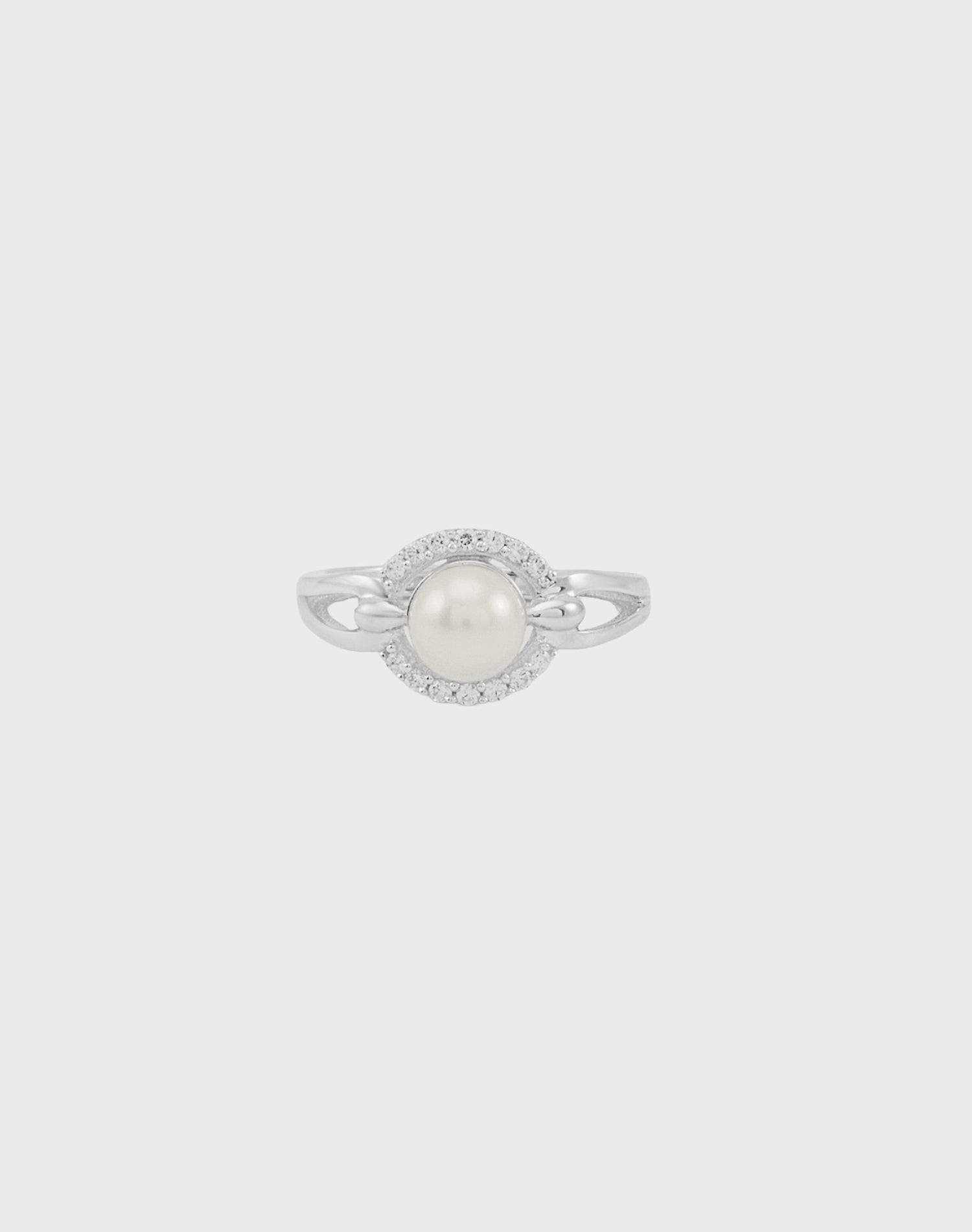 Silver Aura Pearl Ring