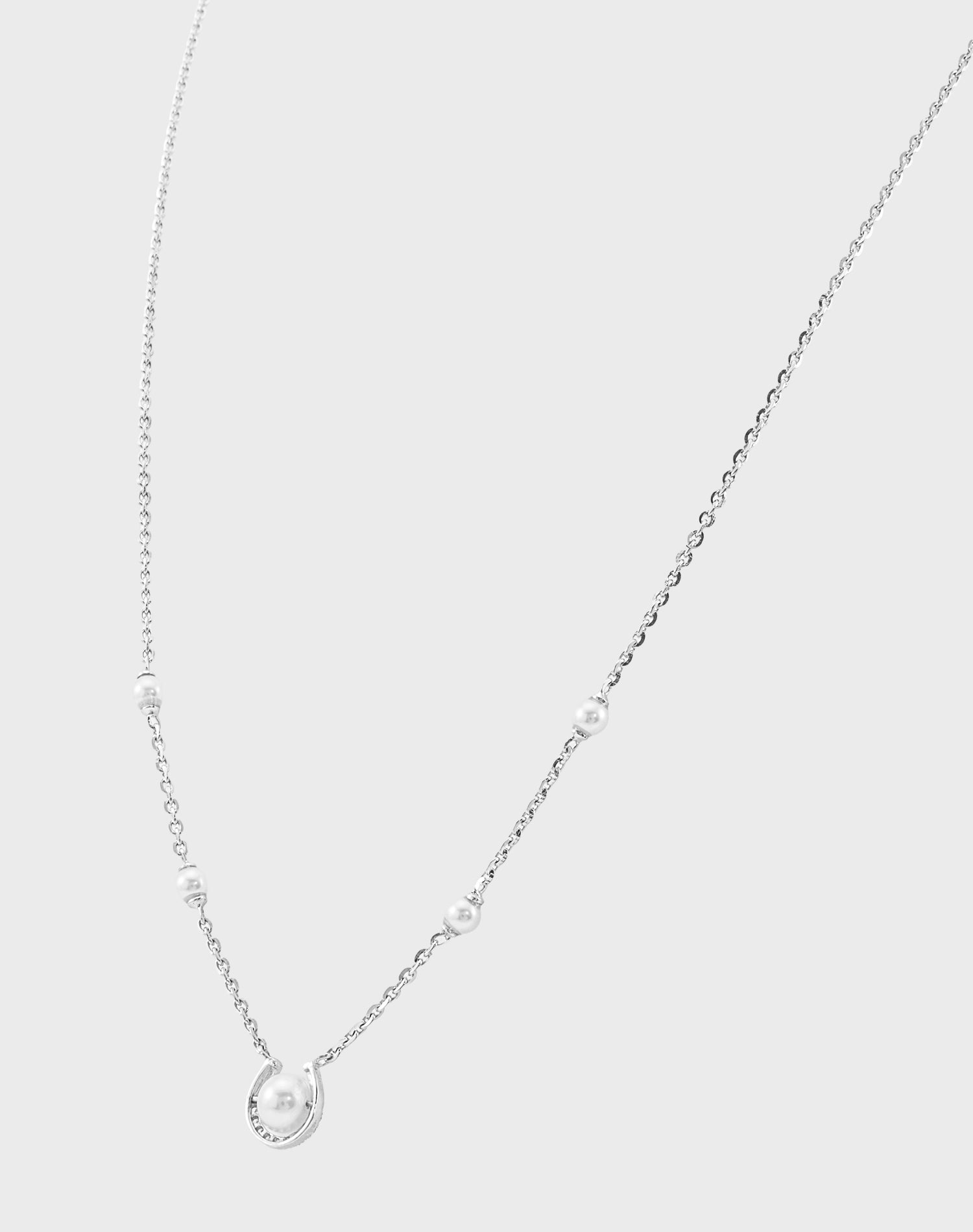Silver Horseshoe Pearl Pendant chain
